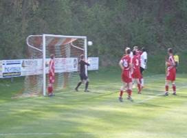 Beschreibung: Wenn auch spielerisch unterlegen, war Wolkersdorf der Führung nach 32 Minuten ganz nahe